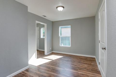 1618 E 7th St, Stockton, CA 95206 photo 5