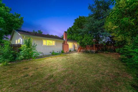 6655 Oakcrest Ave, Carmichael, CA 95608 photo 2