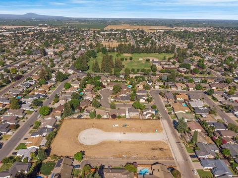 802 Iris Dr, Lodi, CA 95242 photo 7