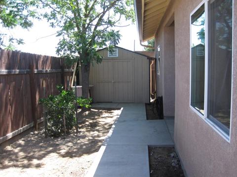 1105 Glenn Ave, Modesto, CA 95358 photo 2