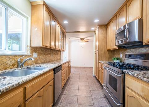5304 Sandstone St, Carmichael, CA 95608 photo 8