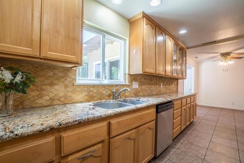 5304 Sandstone St, Carmichael, CA 95608 photo 5
