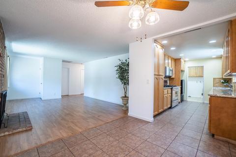 5304 Sandstone St, Carmichael, CA 95608 photo 4