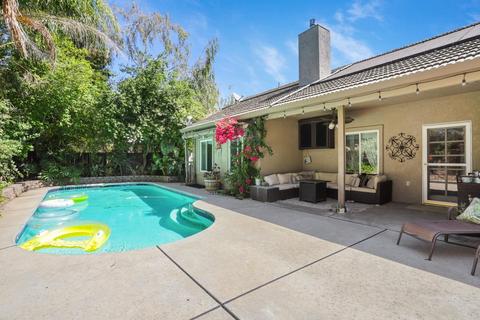 910 Bridle Path, Galt, CA 95632 photo 9