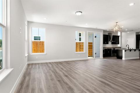 685 Silo St, Folsom, CA 95630 photo 13