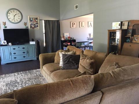 560 Canyon Ct, Patterson, CA 95363 photo 4