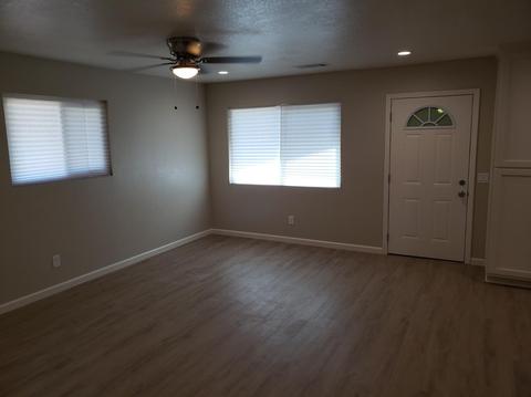 2060 4th St, Hughson, CA 95326 photo 3