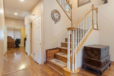 868 Lariat Loop, Galt, CA 95632 photo 11