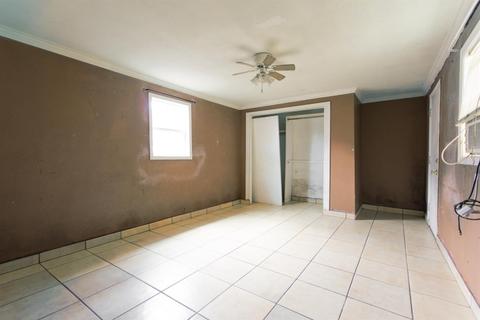 621 Leon Ave, Modesto, CA 95351 photo 26