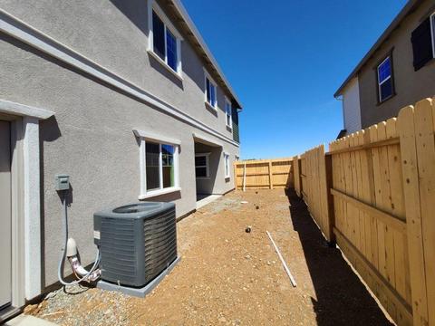 1229 Rojo St, Winters, CA 95694 photo 2