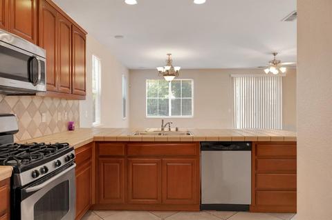 1679 Winthrop Ln, Ceres, CA 95307 photo 15