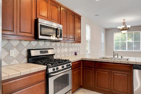 1679 Winthrop Ln, Ceres, CA 95307 photo 14