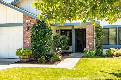 1558 Pete Ct, Manteca, CA 95337 photo 3