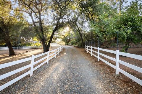 17926 Mccourtney, Grass Valley, CA 95949 photo 1