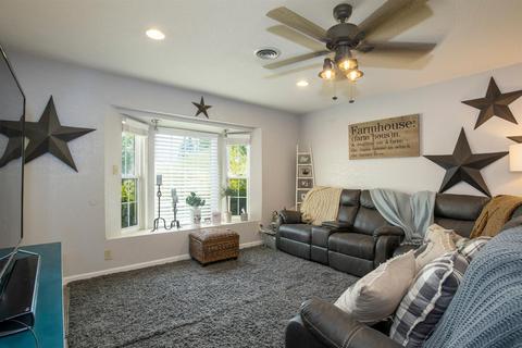 2407 Corbin, Lodi, CA 95242 photo 4