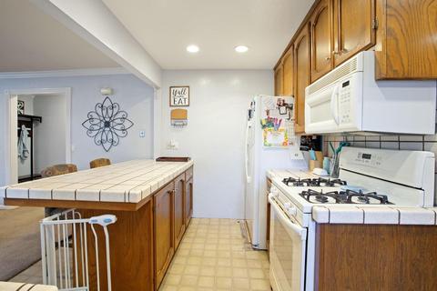 520 S School St, Lodi, CA 95242 photo 14