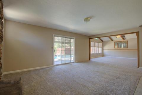 285 Gilbert Dr, Ripon, CA 95366 photo 9