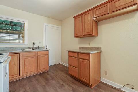 19121 E Front St, Linden, CA 95236 photo 15