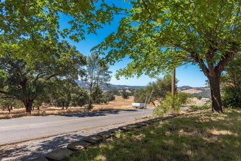 593 Russell Rd, San Andreas, CA 95249 photo 9