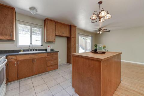 593 Russell Rd, San Andreas, CA 95249 photo 19