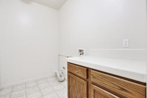 121 Portrait Ln, Patterson, CA 95363 photo 19