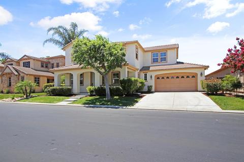 121 Portrait Ln, Patterson, CA 95363 photo 2