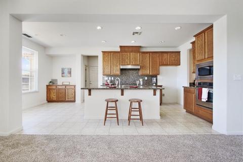 121 Portrait Ln, Patterson, CA 95363 photo 9