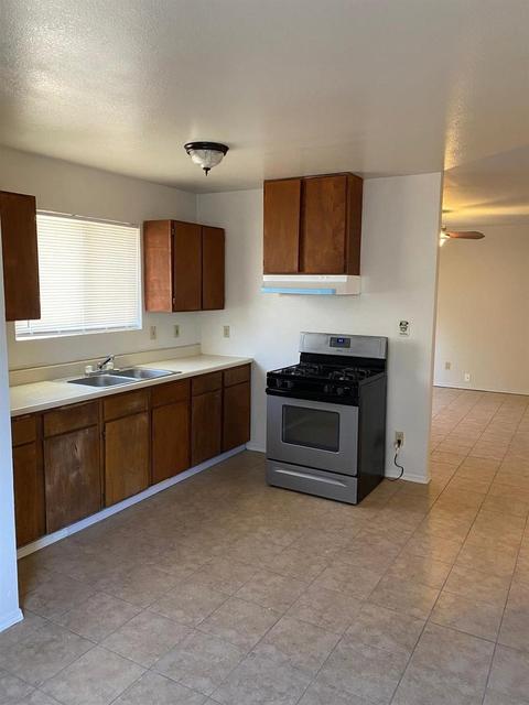 326 Thrasher Ave, Modesto, CA 95354 photo 13