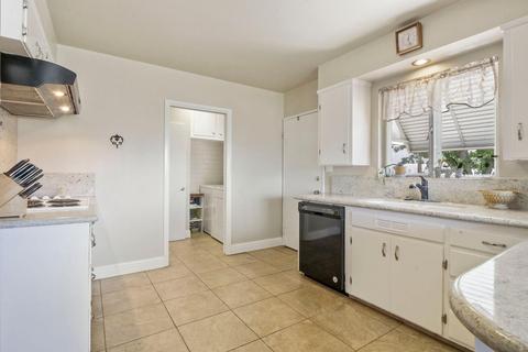 6237 E Harney Ln, Lodi, CA 95240 photo 21
