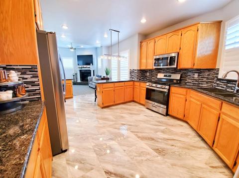 1990 Castleview Dr, Turlock, CA 95382 photo 16