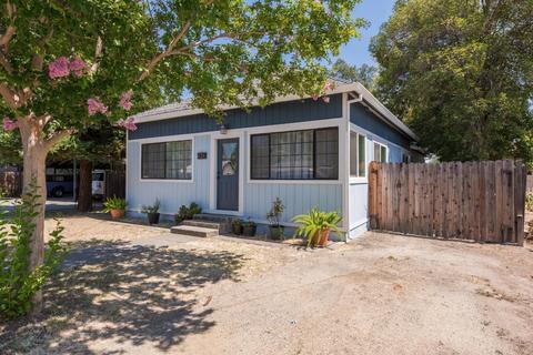 424 Russell St, Winters, CA 95694 photo 1