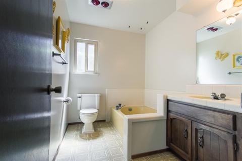3208 Kathy Ave, Modesto, CA 95355 photo 17
