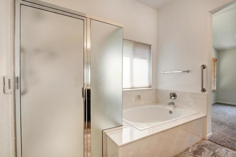 2100 Rockwell Dr, Davis, CA 95618 photo 23