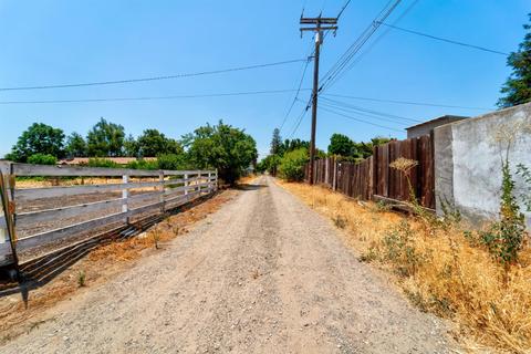 1307 Paradise Rd, Modesto, CA 95351 photo 35