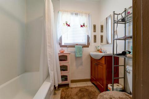 1307 Paradise Rd, Modesto, CA 95351 photo 8