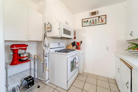 1307 Paradise Rd, Modesto, CA 95351 photo 10