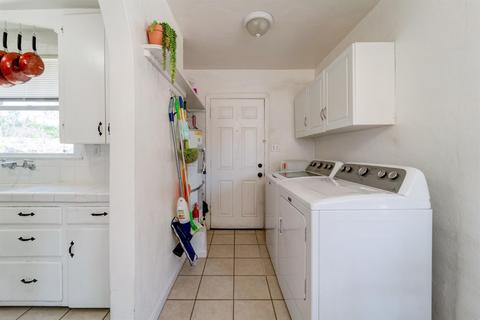 1307 Paradise Rd, Modesto, CA 95351 photo 12