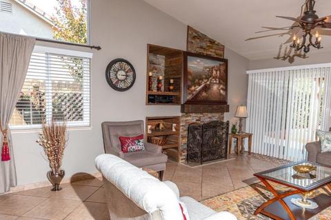 4466 Mirage Dr, Turlock, CA 95382 photo 2