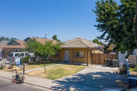 2222 Strivens Ave, Modesto, CA 95350 photo 2