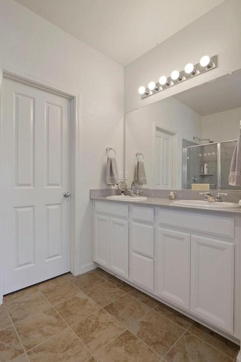 407 Camelot Dr, Manteca, CA 95337 photo 36