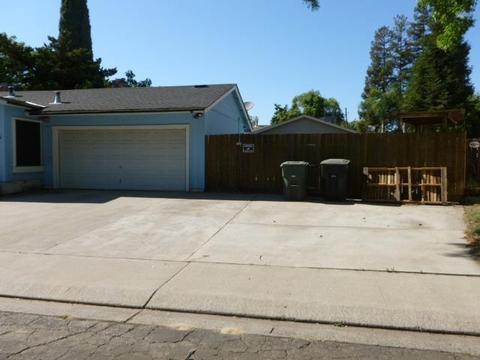 1705 Applegate Dr, Modesto, CA 95350 photo 2