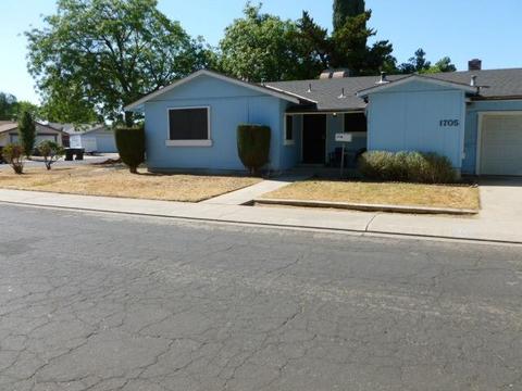 1705 Applegate Dr, Modesto, CA 95350 photo 4