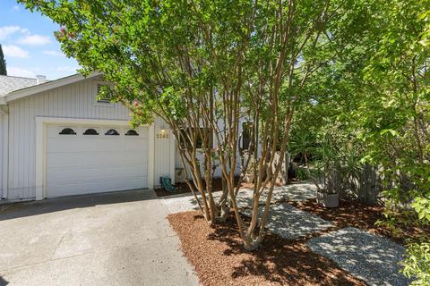 2242 Calaveras Ave, Davis, CA 95616 photo 1