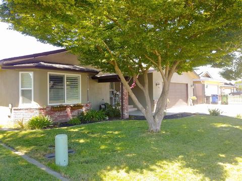 2701 Brooks Ct, Turlock, CA 95382 photo 3