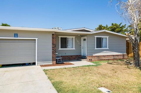 2501 Dow St, Turlock, CA 95382 photo 2