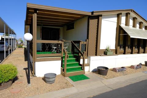 3840 Lahaina Ln, Modesto, CA 95355 photo 2