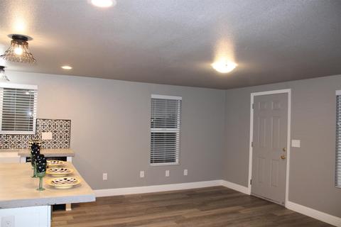 18480 E Walnut St, Clements, CA 95227 photo 10