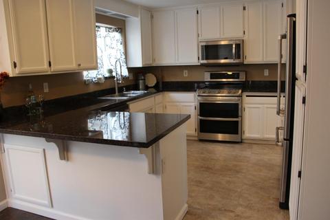 122 Camelback St, Lathrop, CA 95330 photo 3