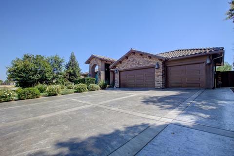 3145 Augusta St, Chowchilla, CA 93610 photo 3