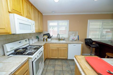 3947 Bella Flora Dr, Ceres, CA 95307 photo 18